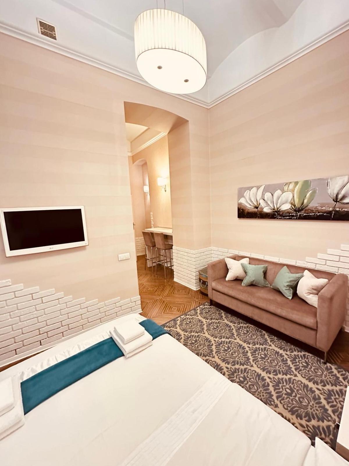 Lviv Apartments Esterno foto