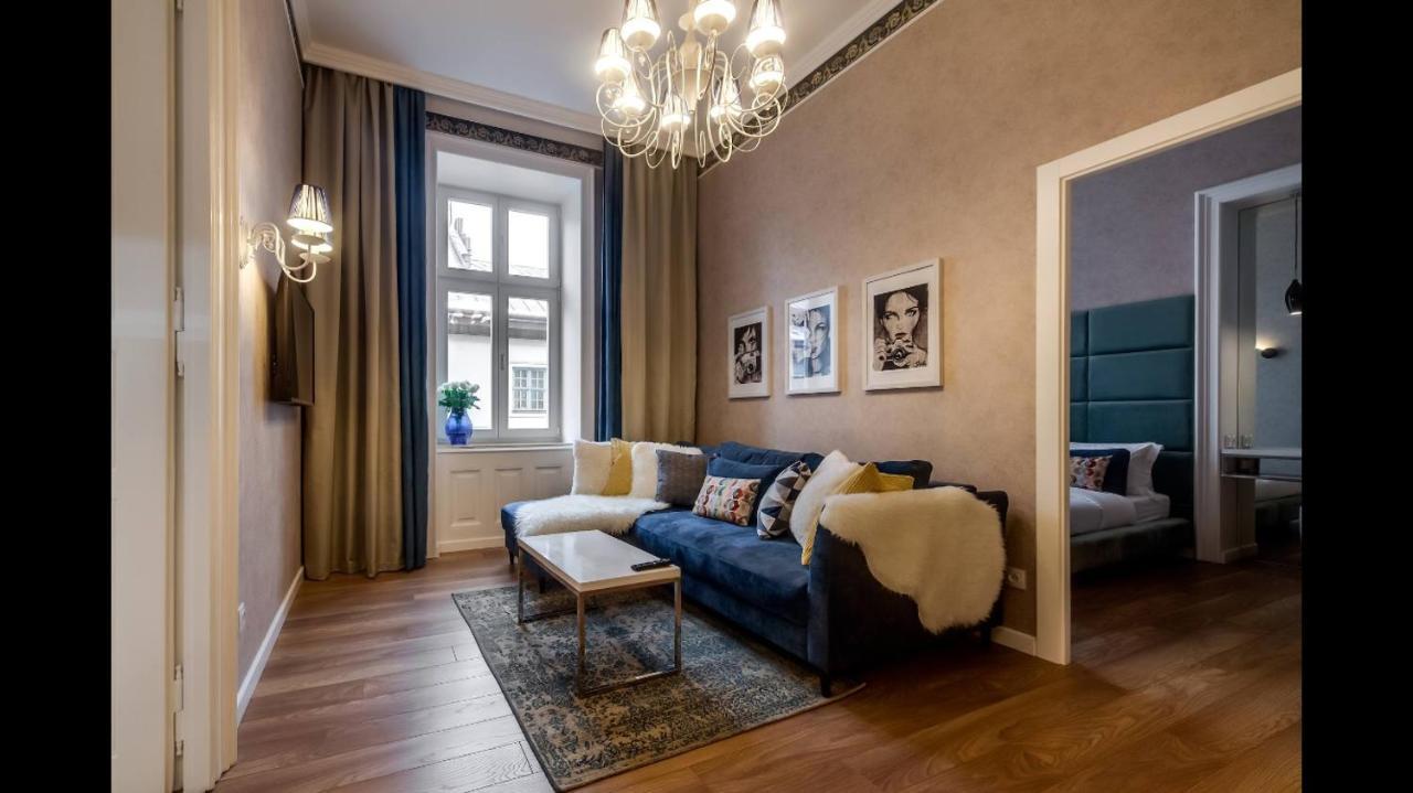 Lviv Apartments Esterno foto